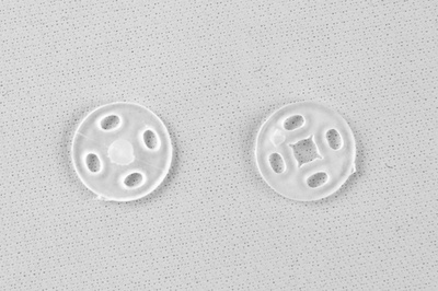 Кнопки пришивные пластиковые 10 мм, блистер 24шт, цв.-прозрачные - купить в Новочебоксарске. Цена: 48.41 руб.